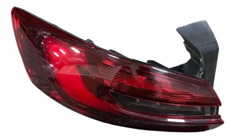 Lanterna Esquerda Fastback Abarth 2025