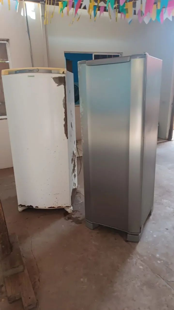 Geladeira e freezer vertical 