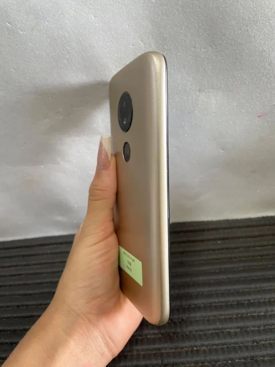 MOTO E5 PLAY GOLD 16GB - Foto 3