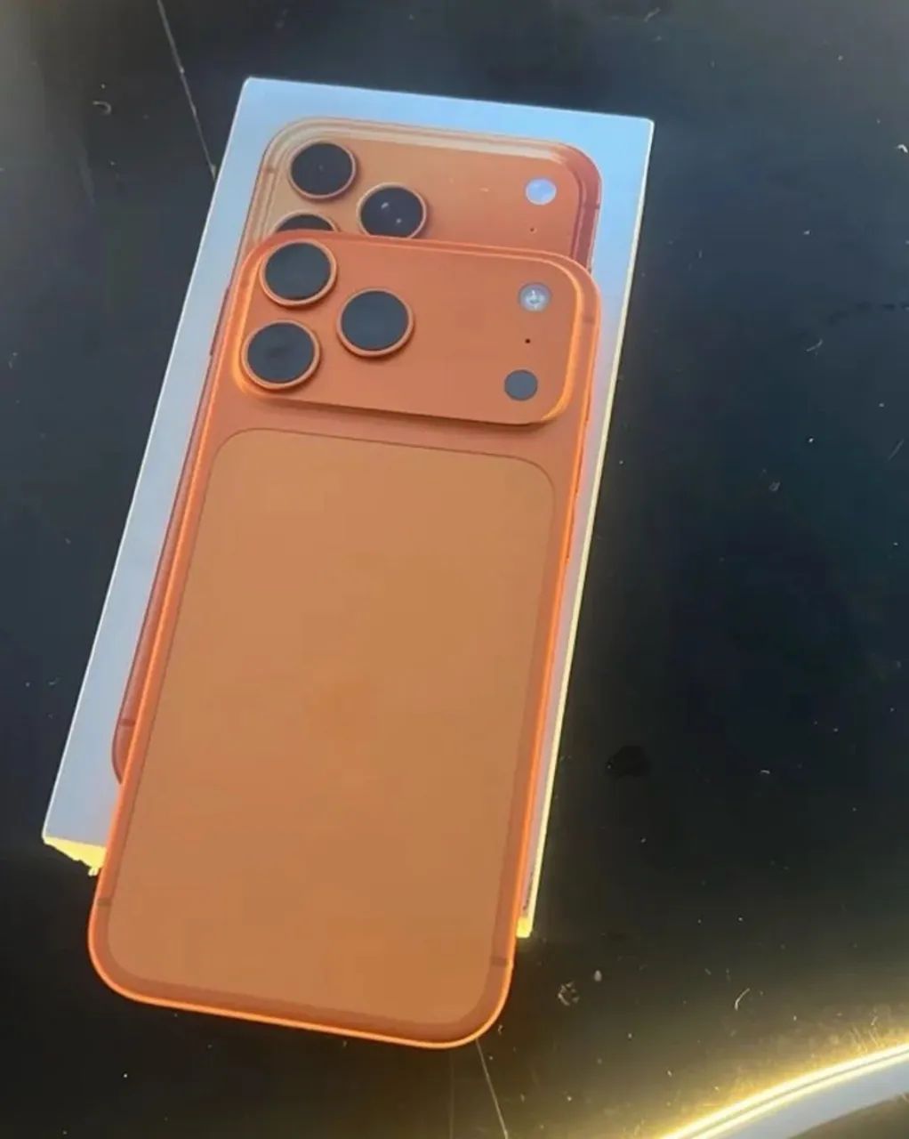 iPhone 17 pro Max laranja 