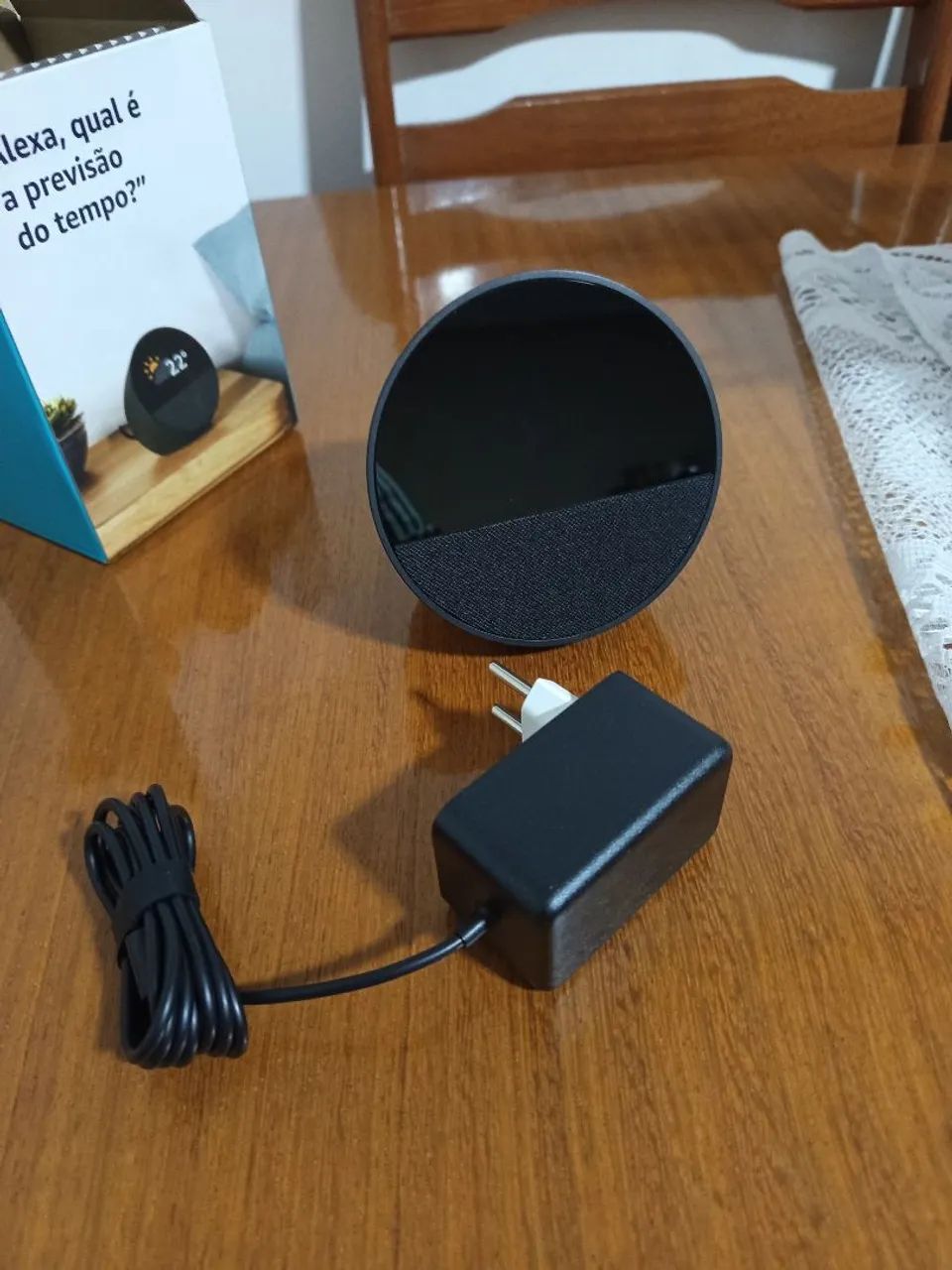 Amazon Alexa Echo Spot Alto-falante Assistente Virtual - Foto 3