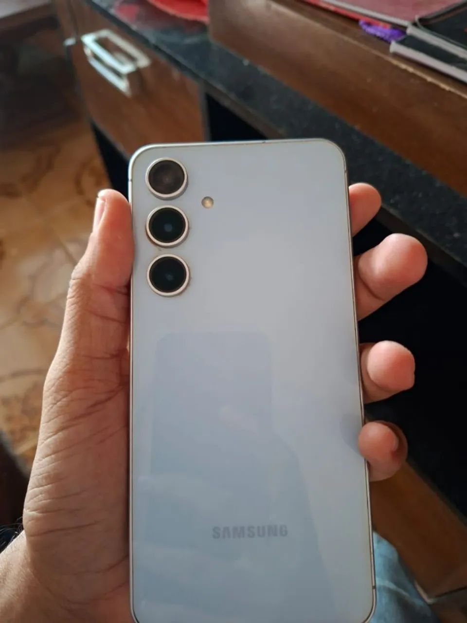 SAMSUNG S24 FE USADO EXCELENT - Foto 2