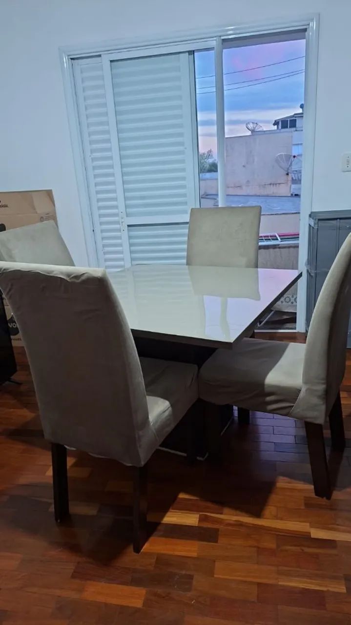 Mesa Semi Nova 