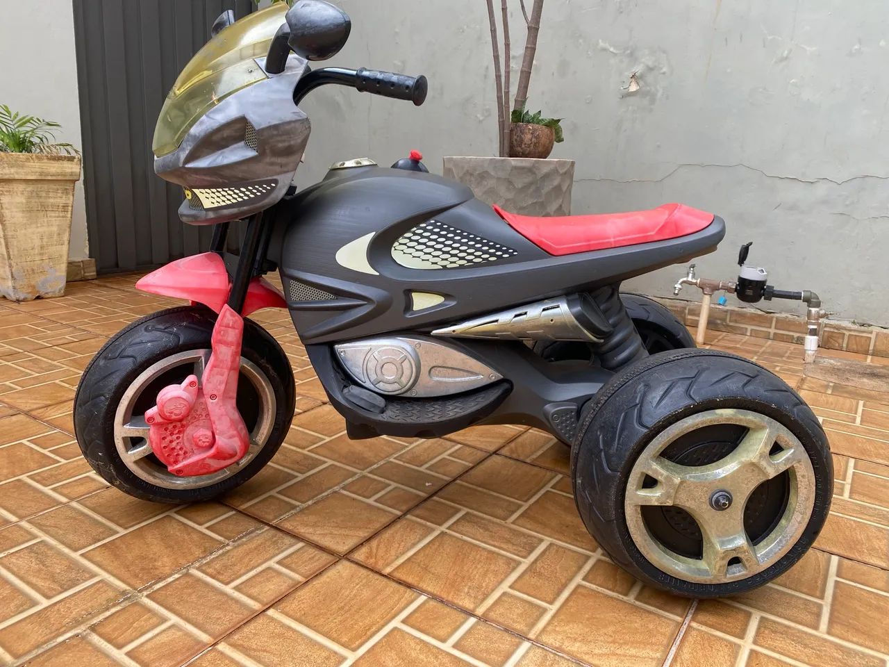 Moto Elétrica Infantil Bandeirante