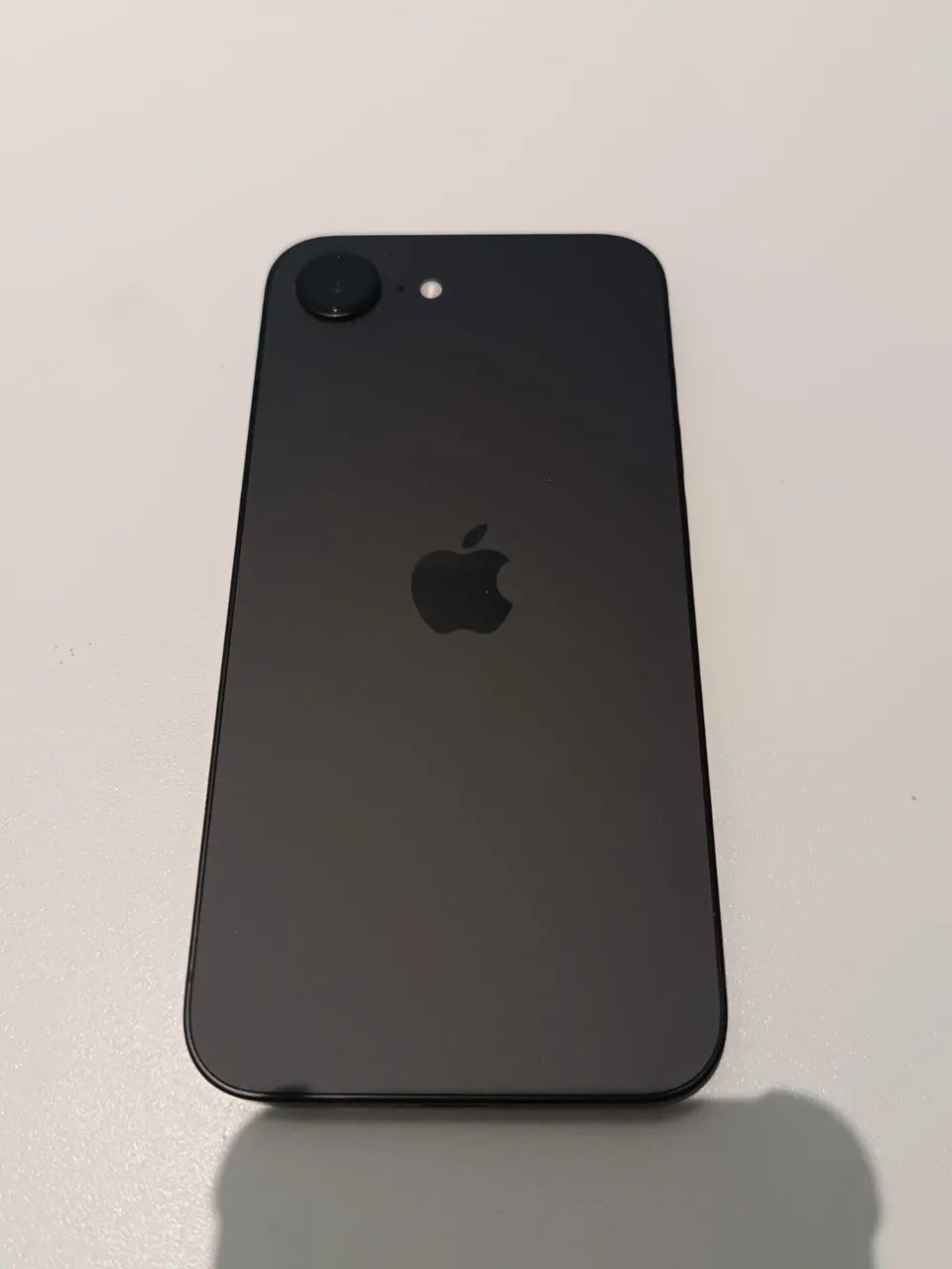 Troco iphone 16e - Foto 2