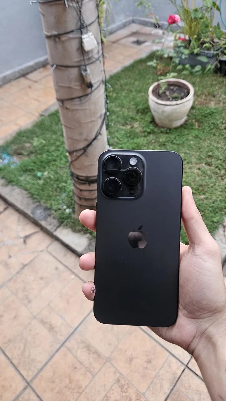 iPhone 15 Pro Max 256GB 90%