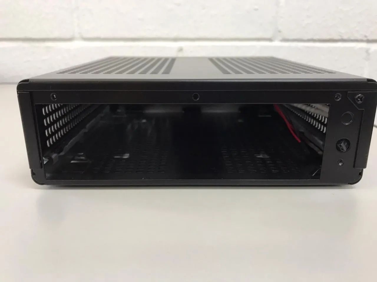 Mini gabinete Industrial Atx