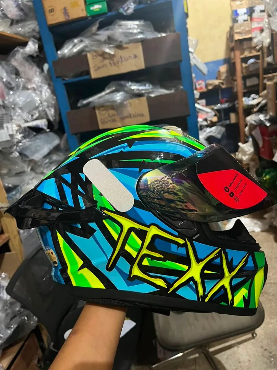 Capacete esportivo TEXX 