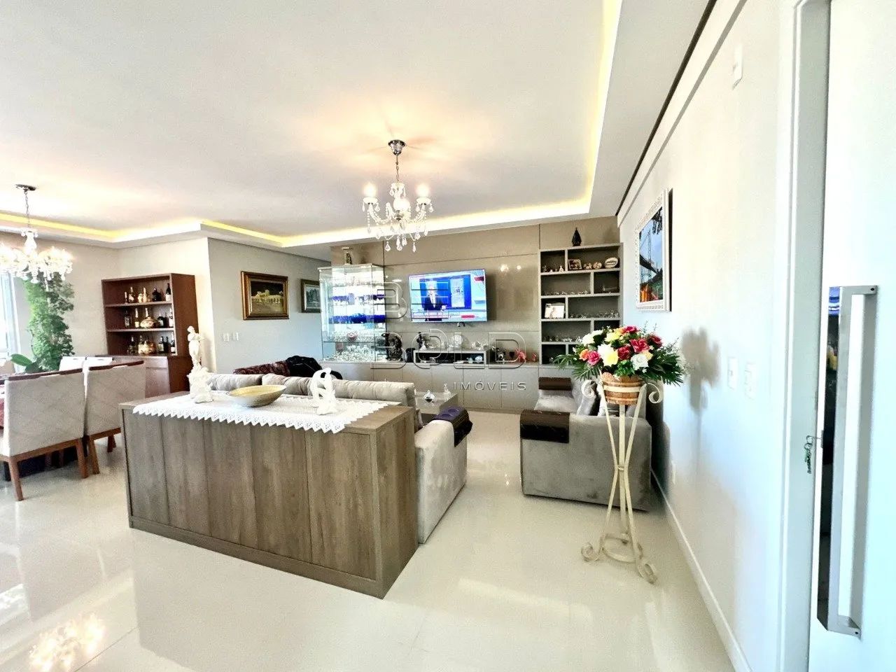 Apartamento com vista mar e 3 suítes no Estreito - Foto 3