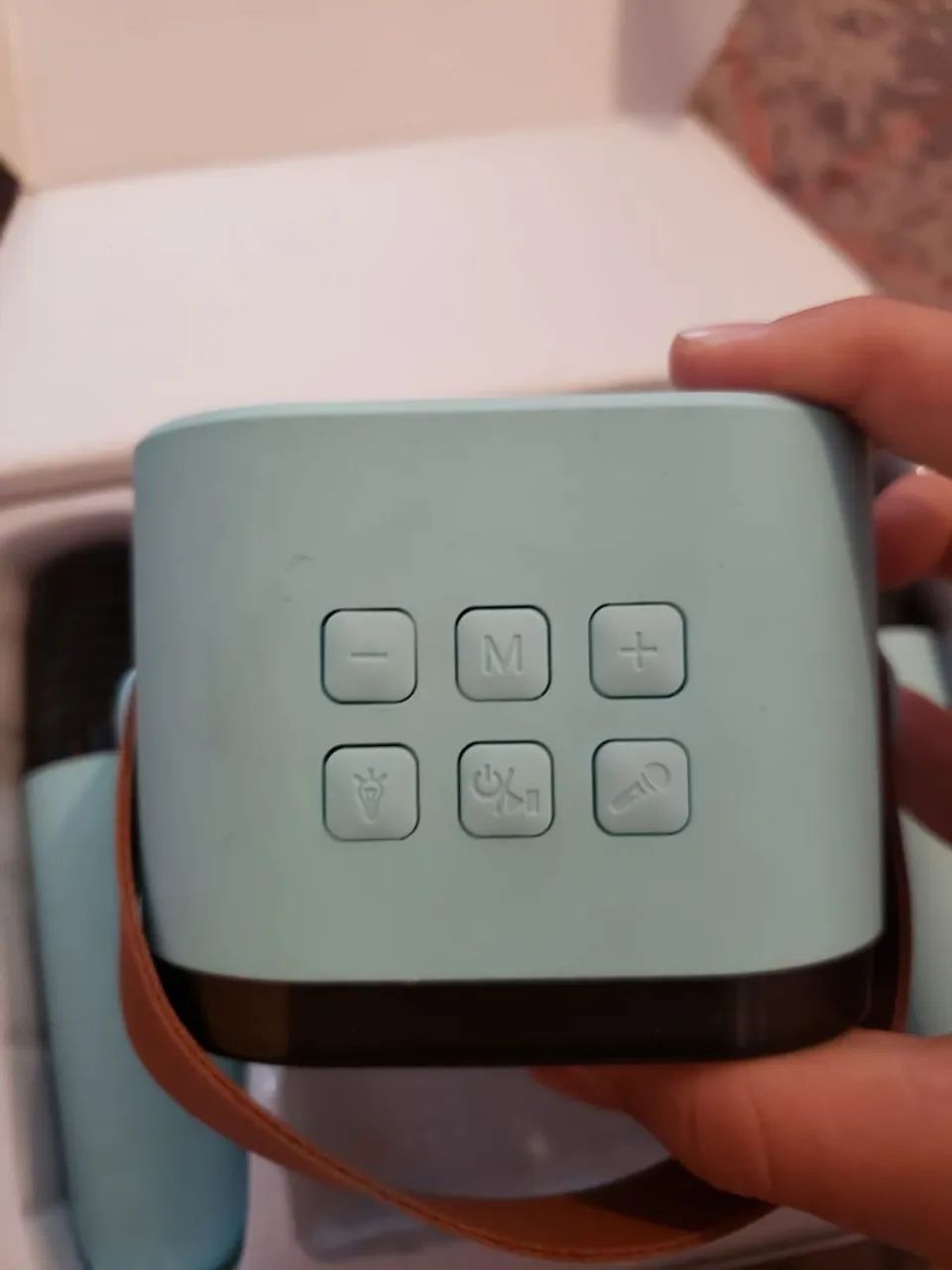 Mini microfone com mini caixa de som para karauke - Foto 5