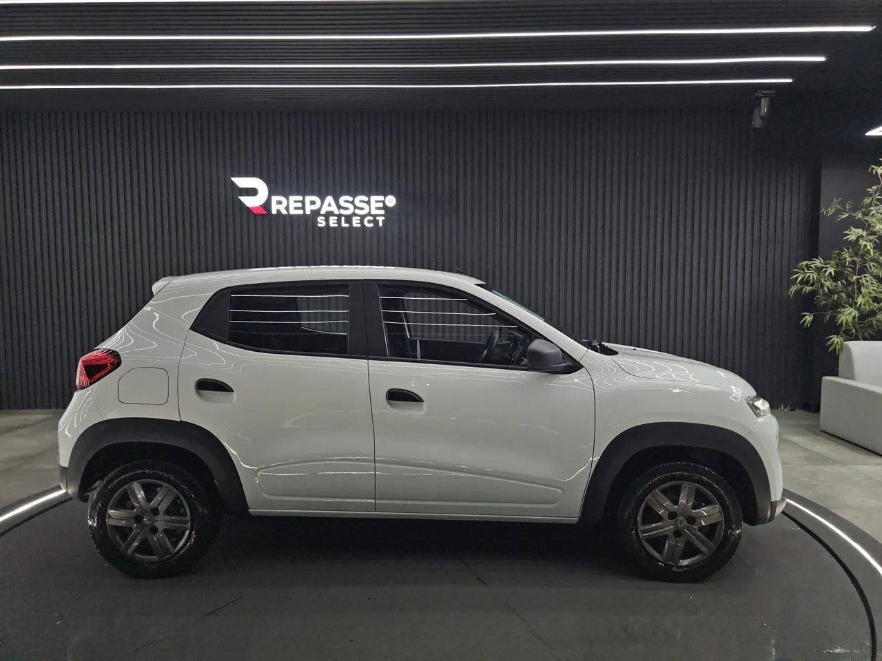 Renault Kwid Zen 1.0 Flex 12V 5P Mec. 2024 - Foto 3
