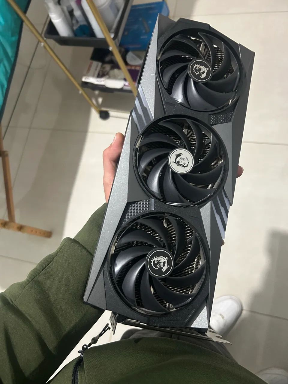 RTX 4080 MSI GAMING TRIO + CABO SUPORTE VERTICAL - Foto 2