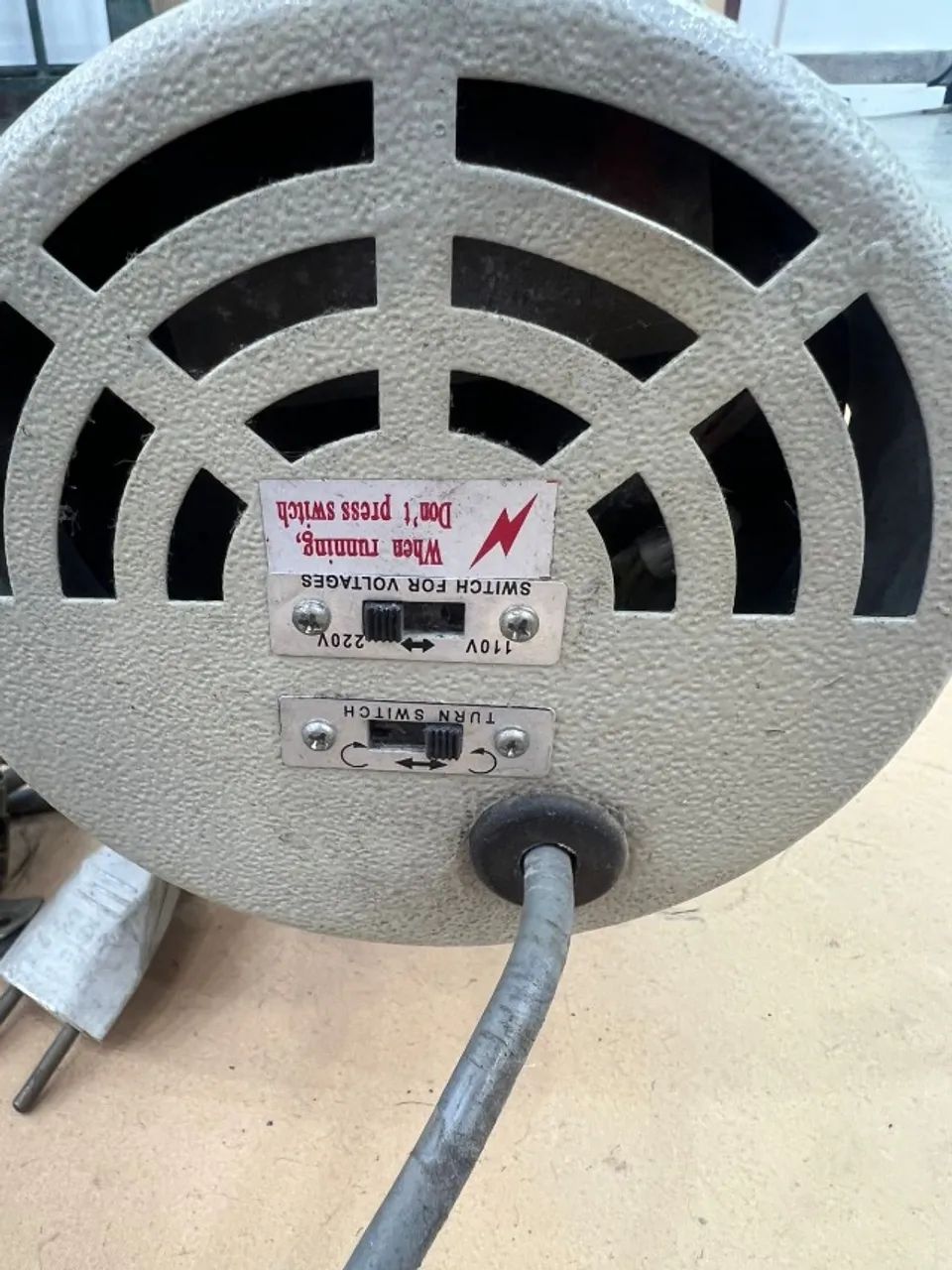 Motor SEW para máquina de costura - usado - perfeito - Foto 3