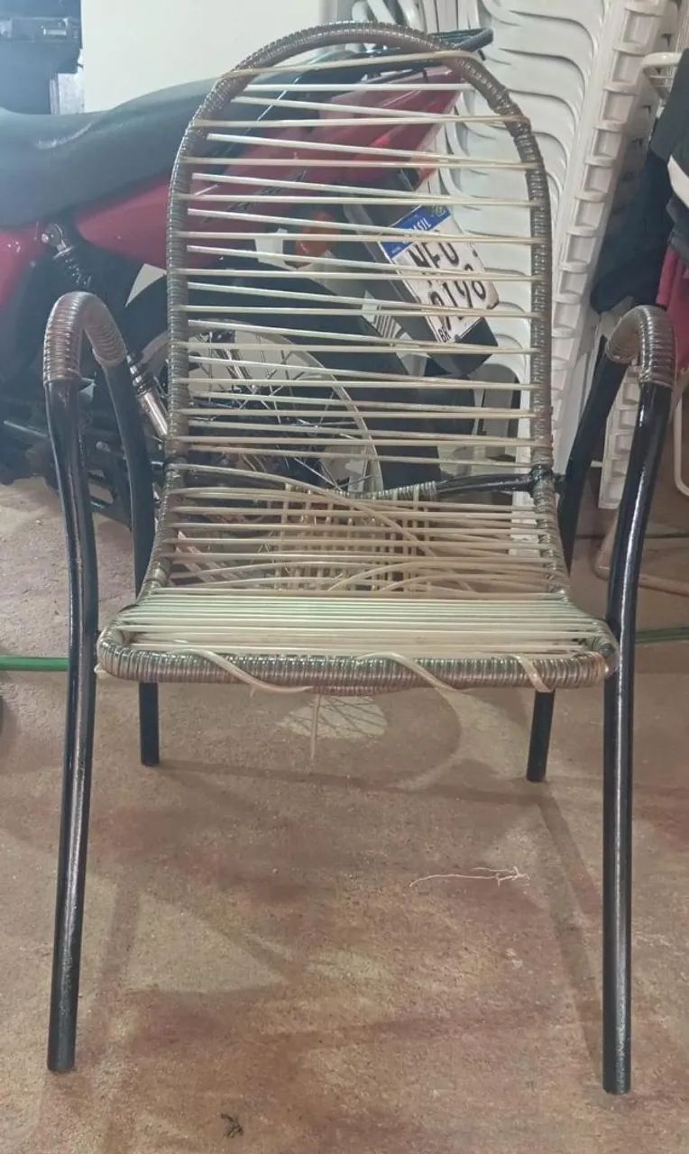 Cadeira de fio 