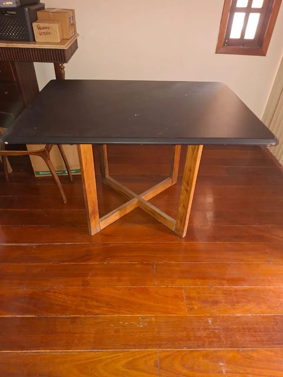 Mesa com cadeiras