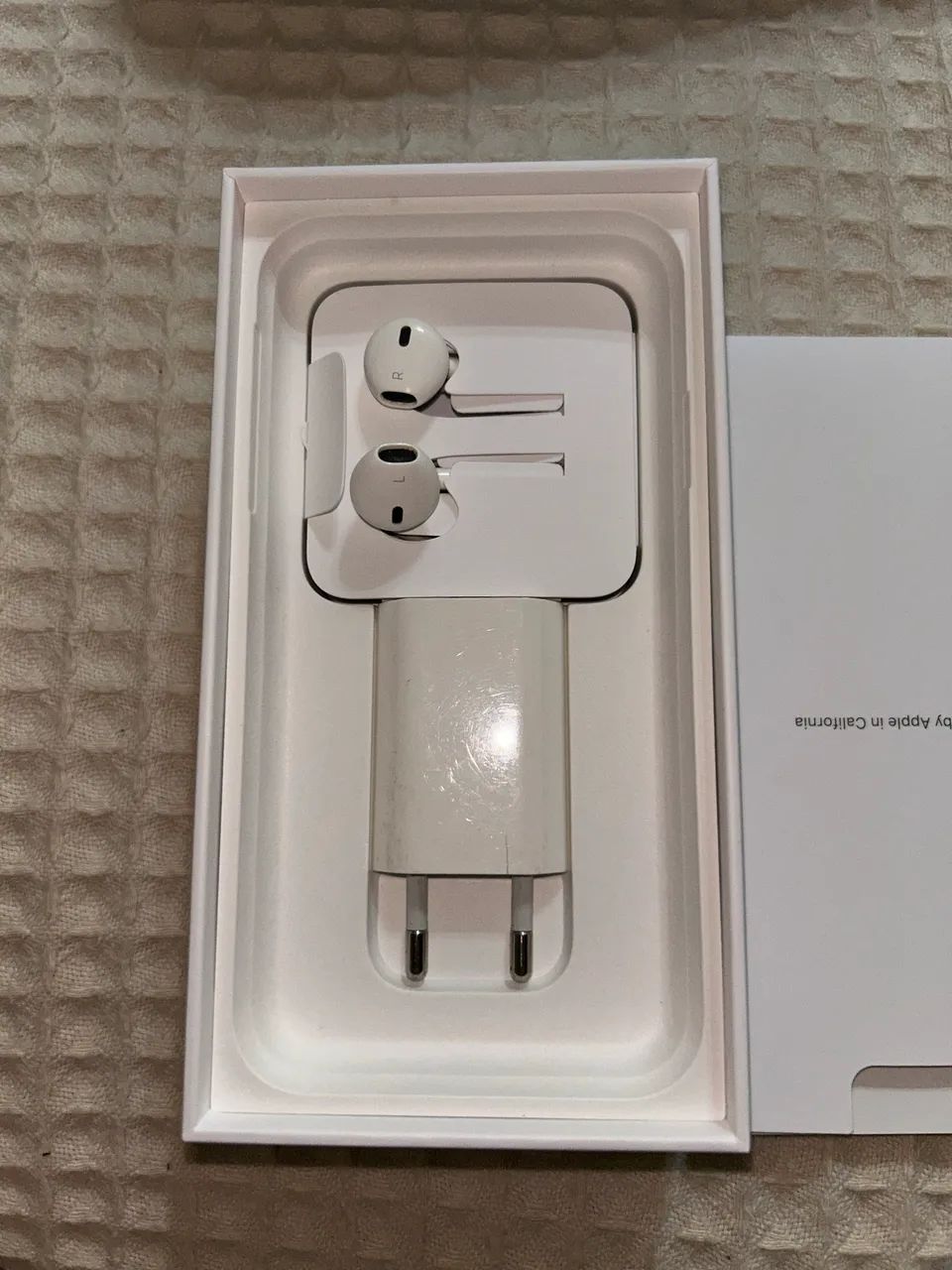 iPhone XR 128GB com todos os acessórios  - Foto 3