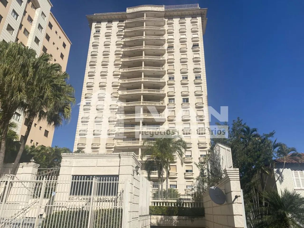 Apartamento à venda no Centro