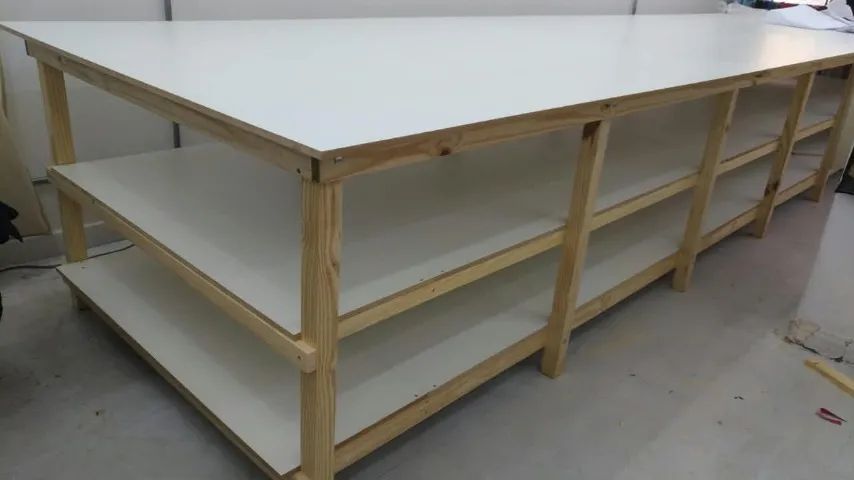 Mesa de Trabalho/ Produção ou Corte - 1,60 x 6,00 - 3 Tampos - Foto 4