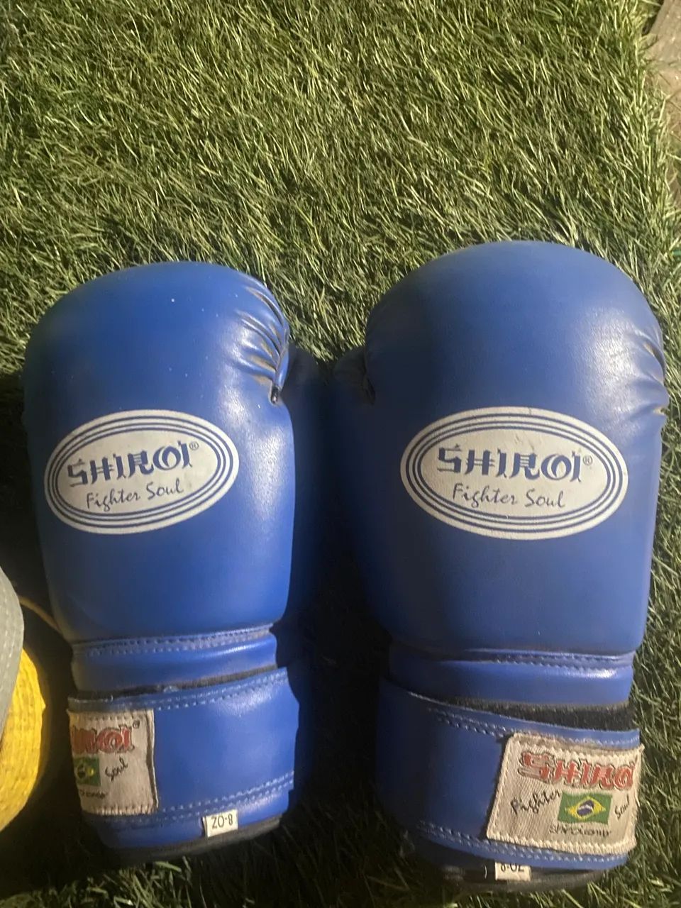 Luva SHIROI 8-OZ para prática de Boxe / Muay Thai COM ATADURA - Foto 3
