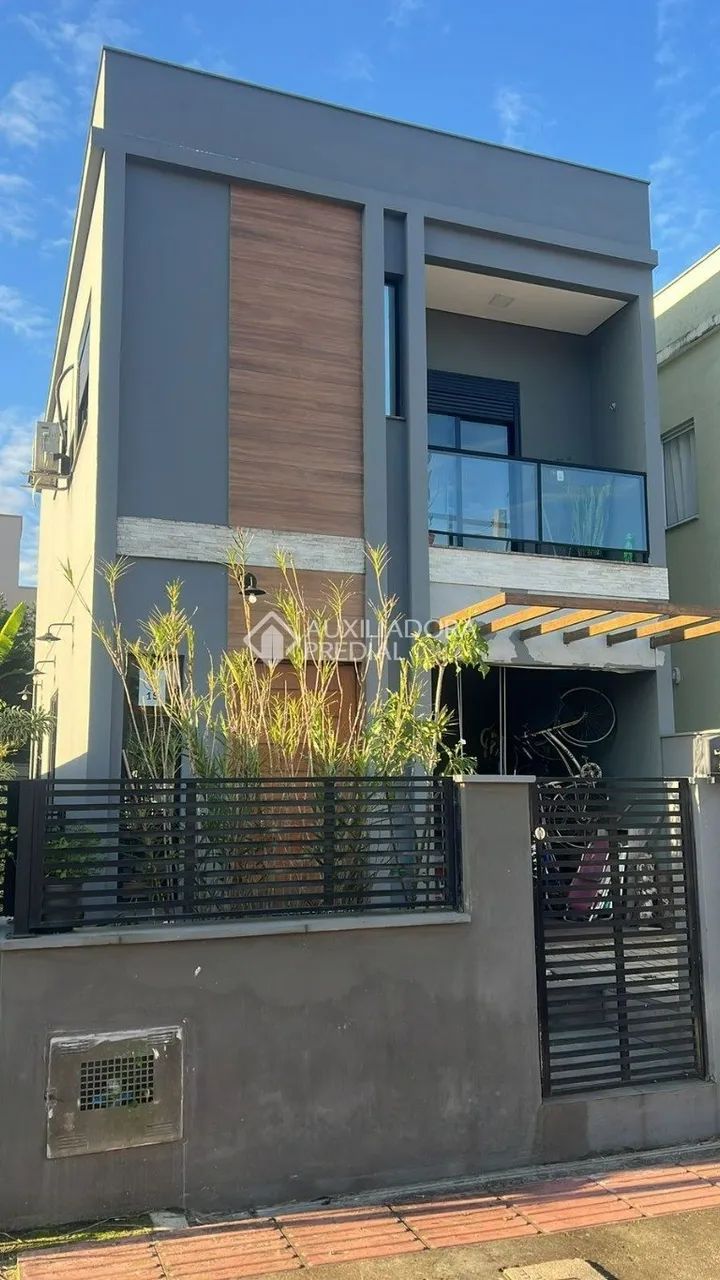 Casa sobrado com 3 dormitórios e 1 súite e 115m2 - Foto 2