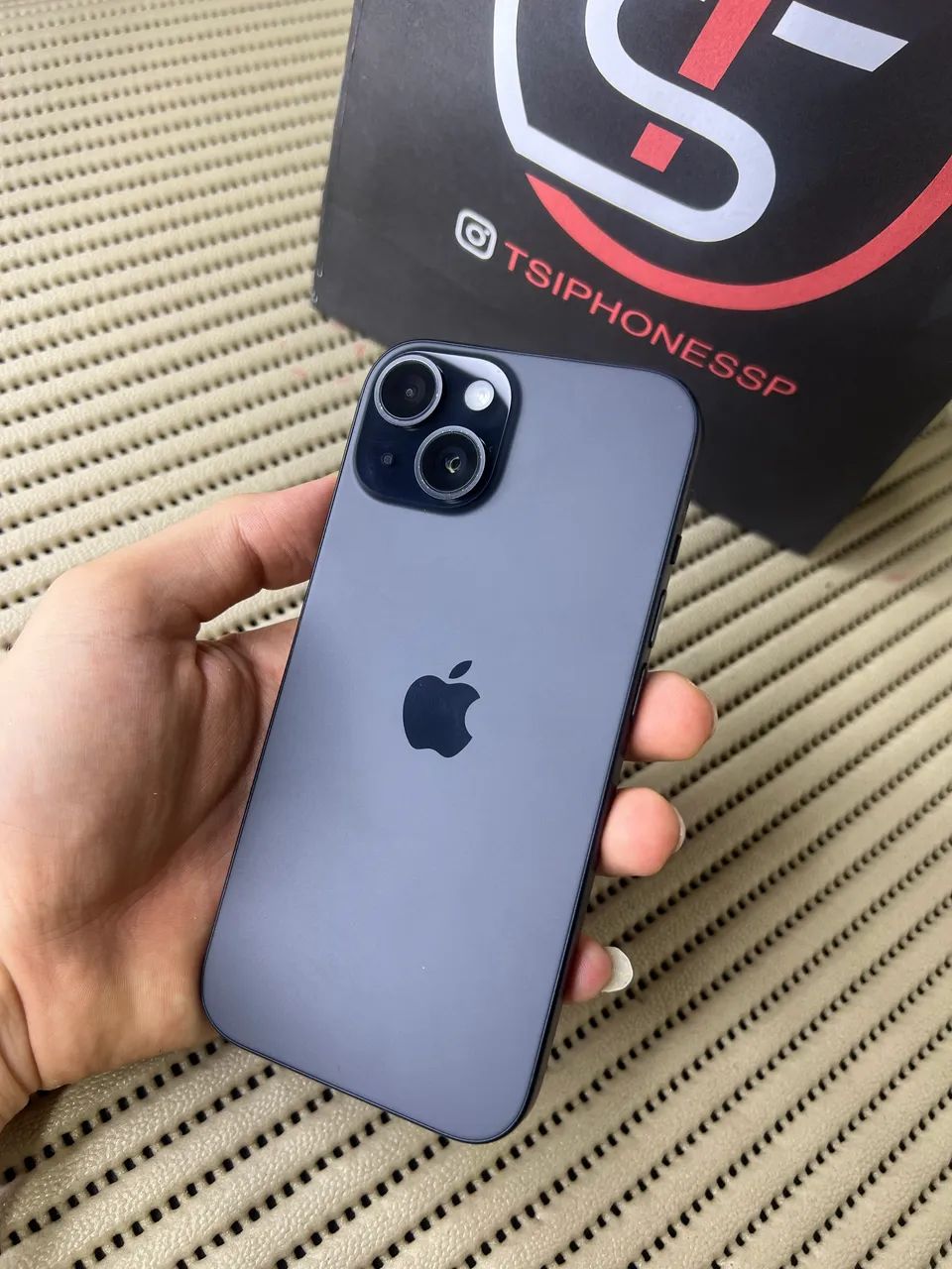 Iphone 15 Normal 128Gb bateria 100% todo original - Celulares e