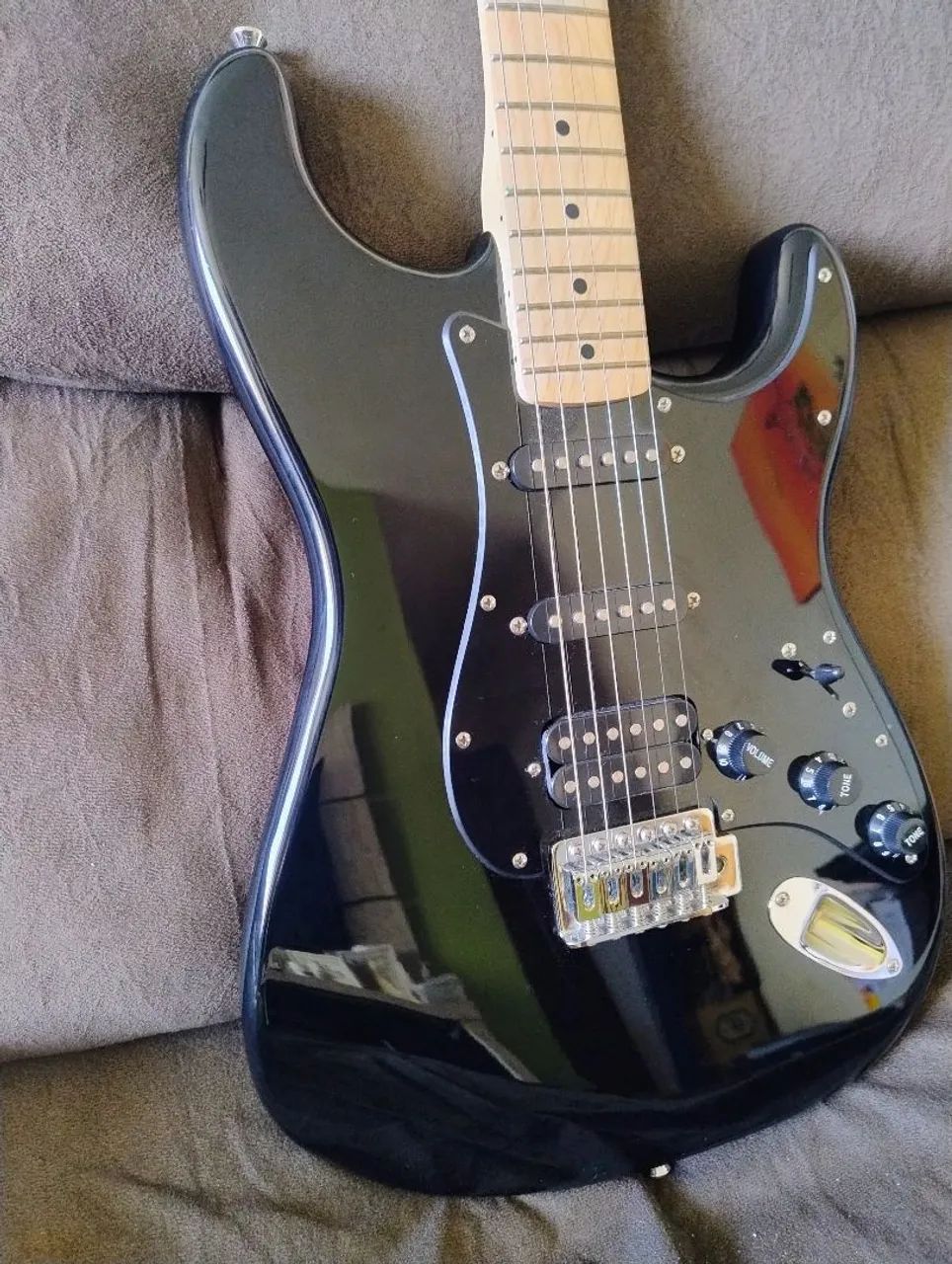 Guitarra Squier Sonic Fender stratocaster (novíssima). - Foto 2