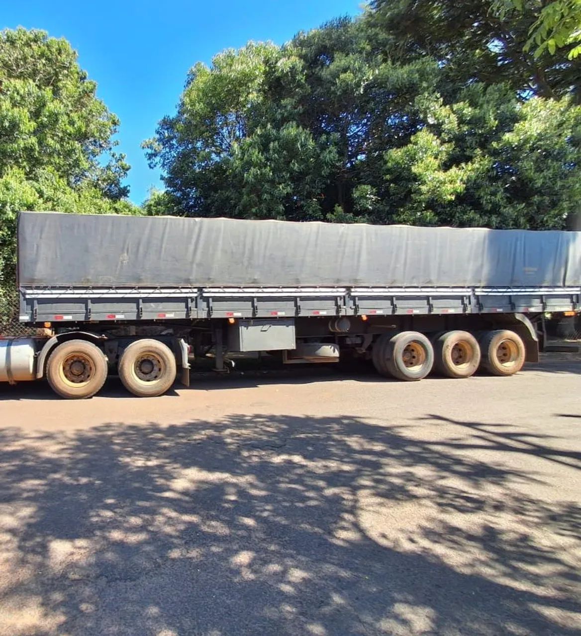 Carreta guerra  de 38 mil por 32 mil a vista - Foto 4