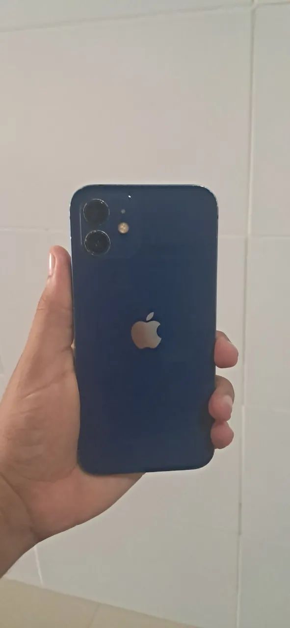 IPhone 12 bateria 77% - Foto 3
