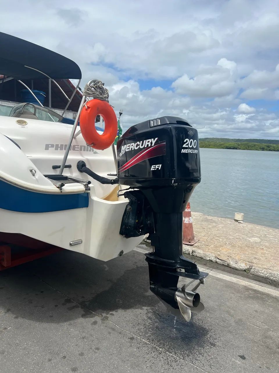 Vendo Lancha Phoenix 23,5 Com Motor Mercury 200 HP - Foto 6