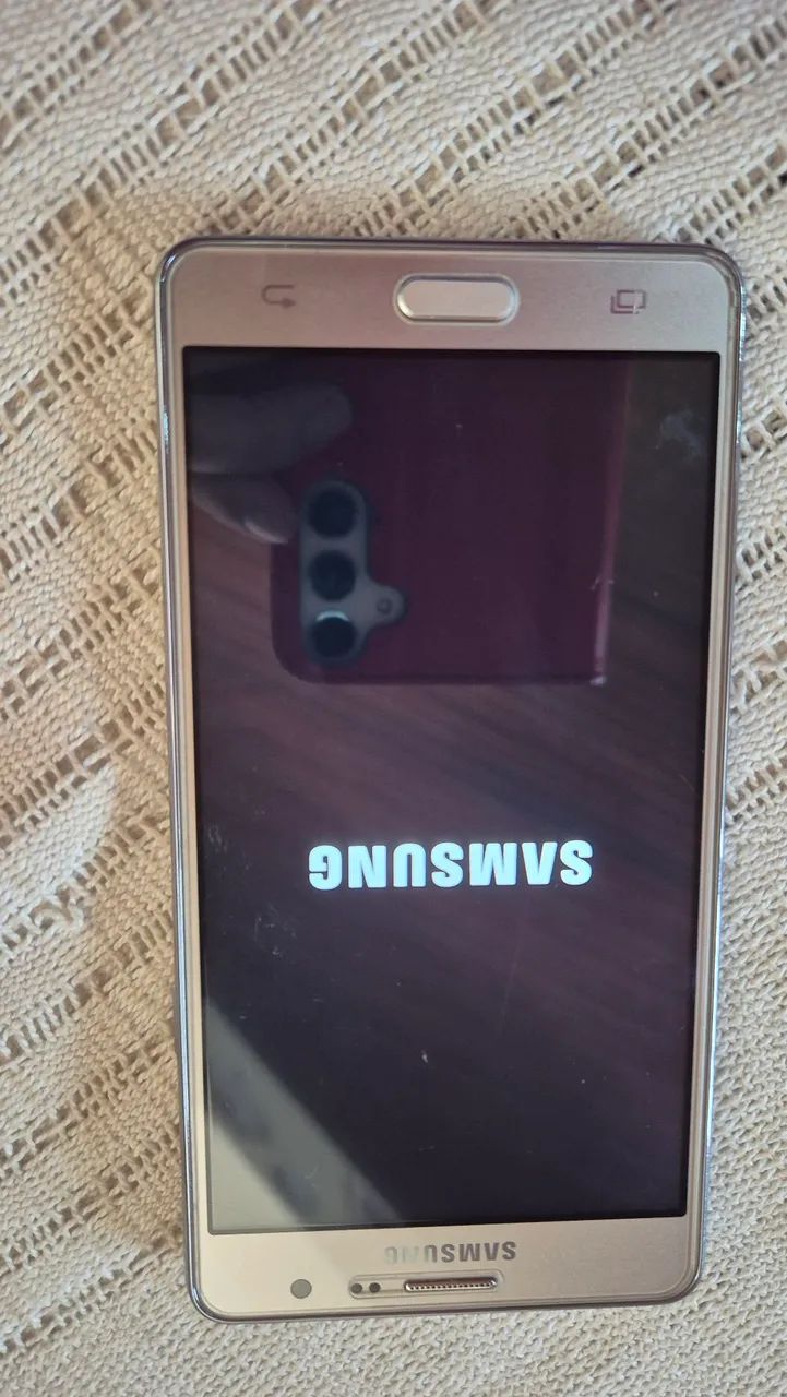 Celular Samsung On7 - Foto 2