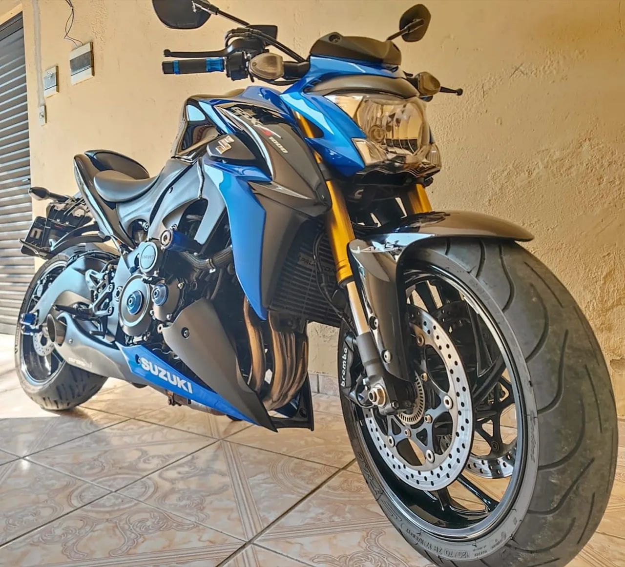 Suzuki GSX-S1000 - Foto 5