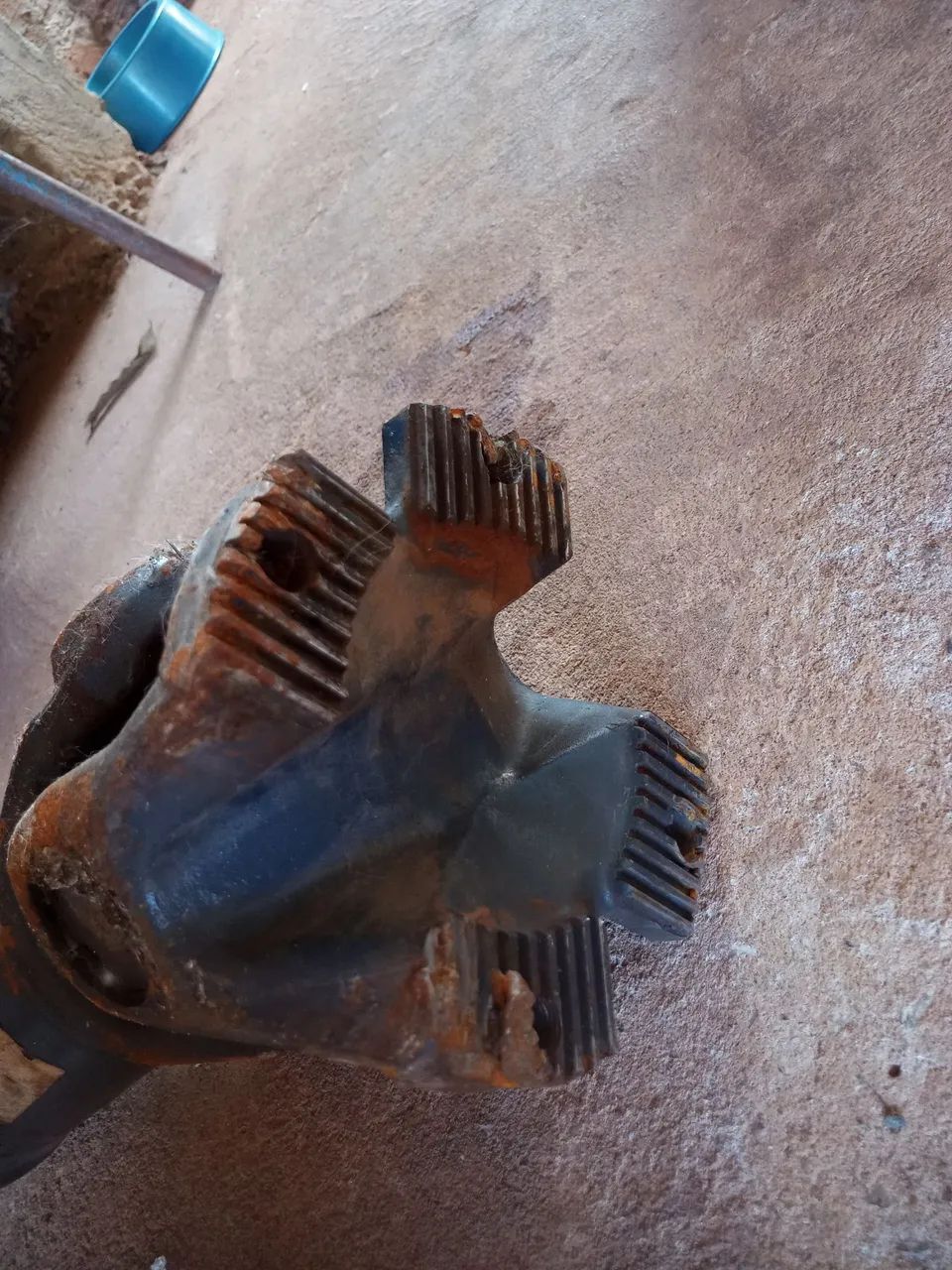 Ponta de eixo cardan - Peças para tratores e máquinas - Tamarana 1466438318  | OLX