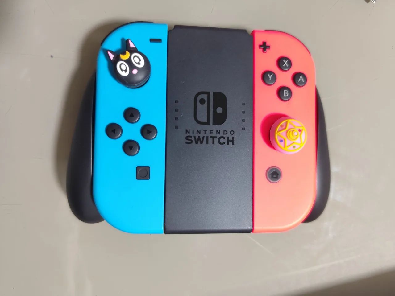Nintendo Switch Neon Usado - Foto 3