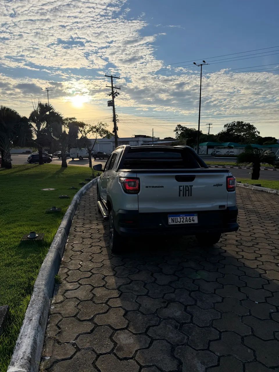 Fiat Strada Ultra 1.0 Flex Turbo CD Aut. 2025 - Foto 4