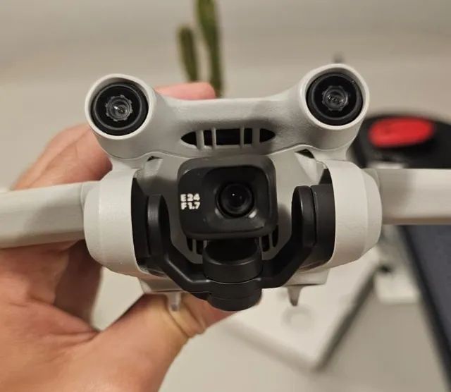DJI Mini 3 Pro - Estado de Novo (Apenas 1h de voo) + Cartão 64GB + Reg. ANAC - Foto 6