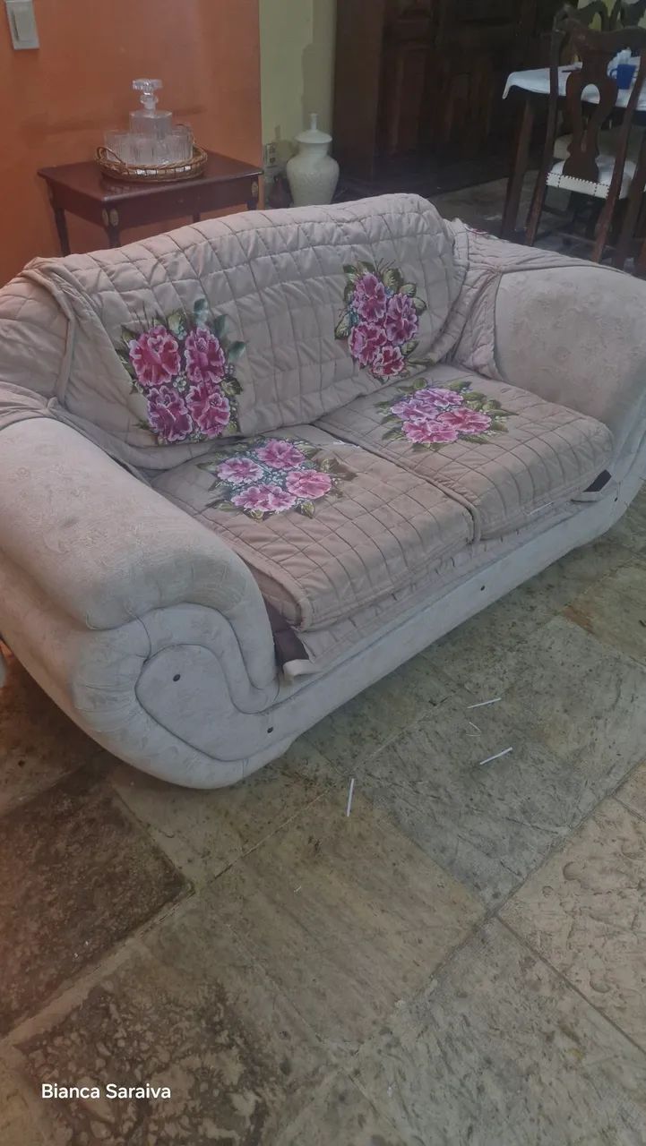 Sofá 2 Lugares Elegante e Confortável  - Foto 3