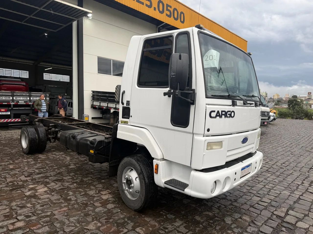 Cargo 816  - Foto 2