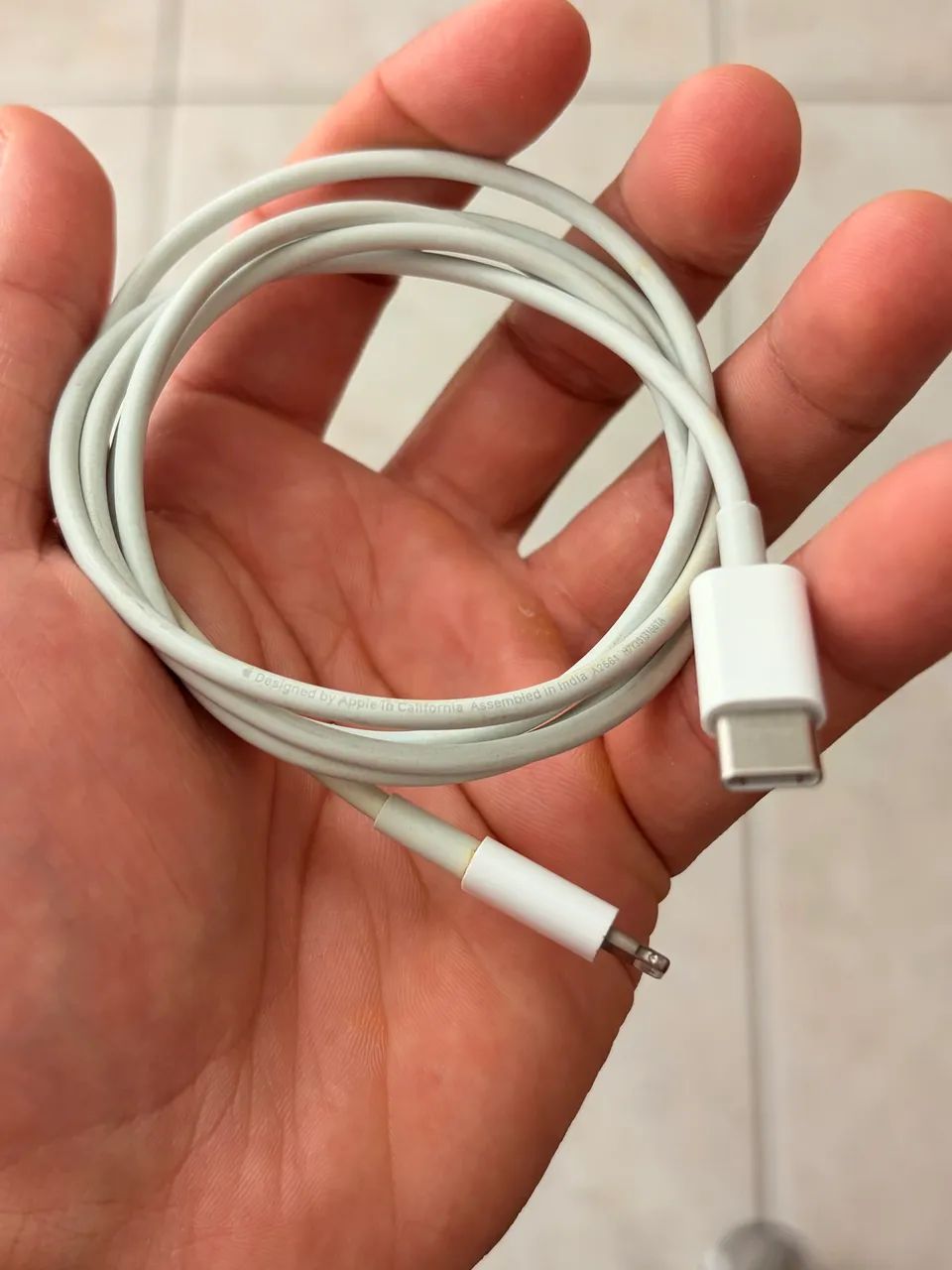 Iphone 13 branco 128gb + Cabo de USB-C para Lightning ORIGINAL  - Foto 3