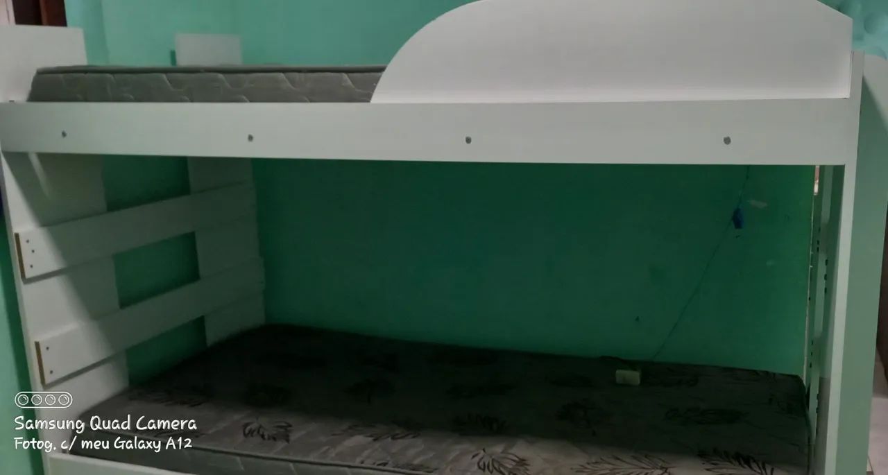 Beliche Branco com colchões 