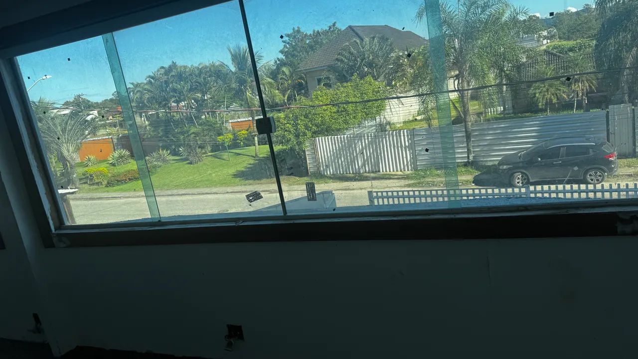 Alugo para escolas e cursos ou fins comerciais em Guaratiba RJ - Foto 2