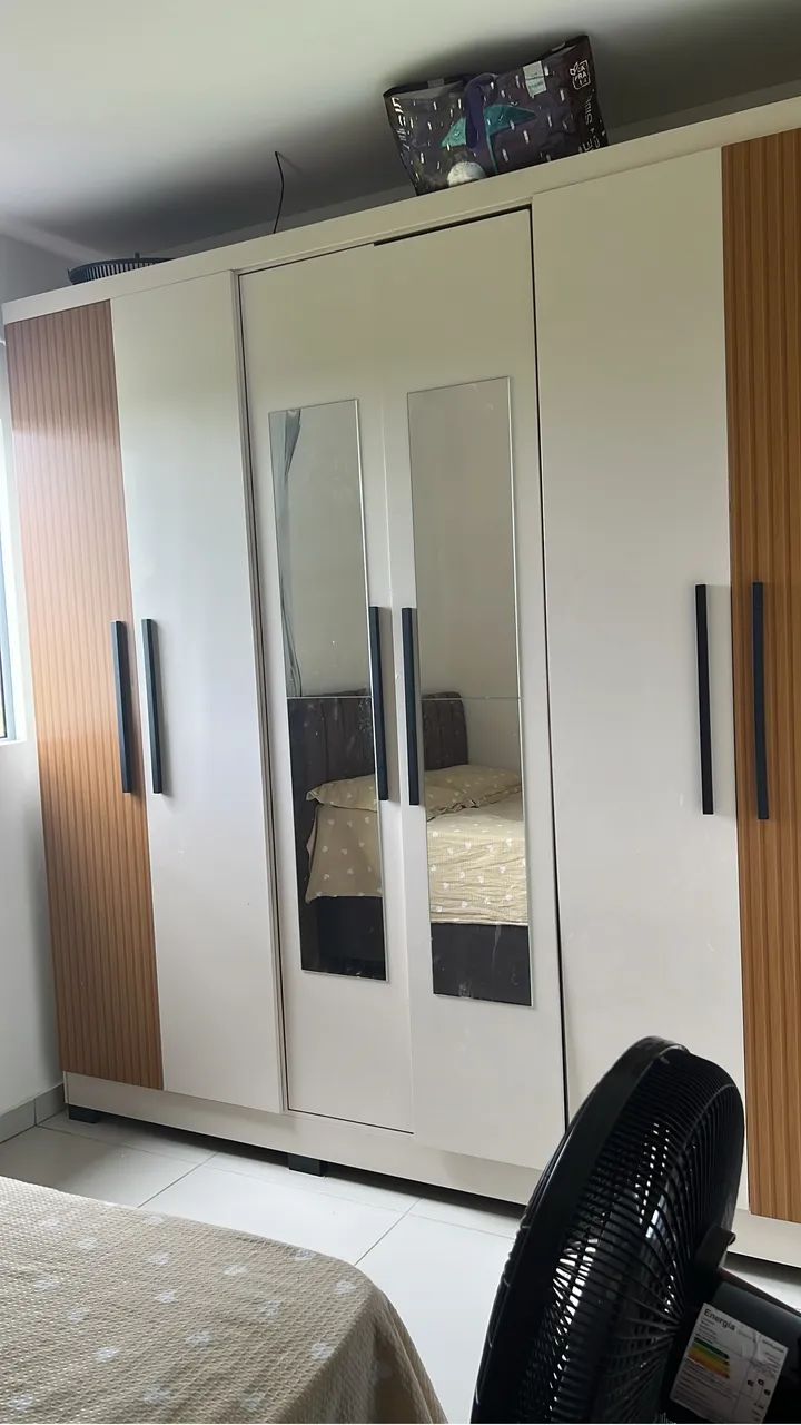 Guarda roupa de casal enorme  - Foto 2