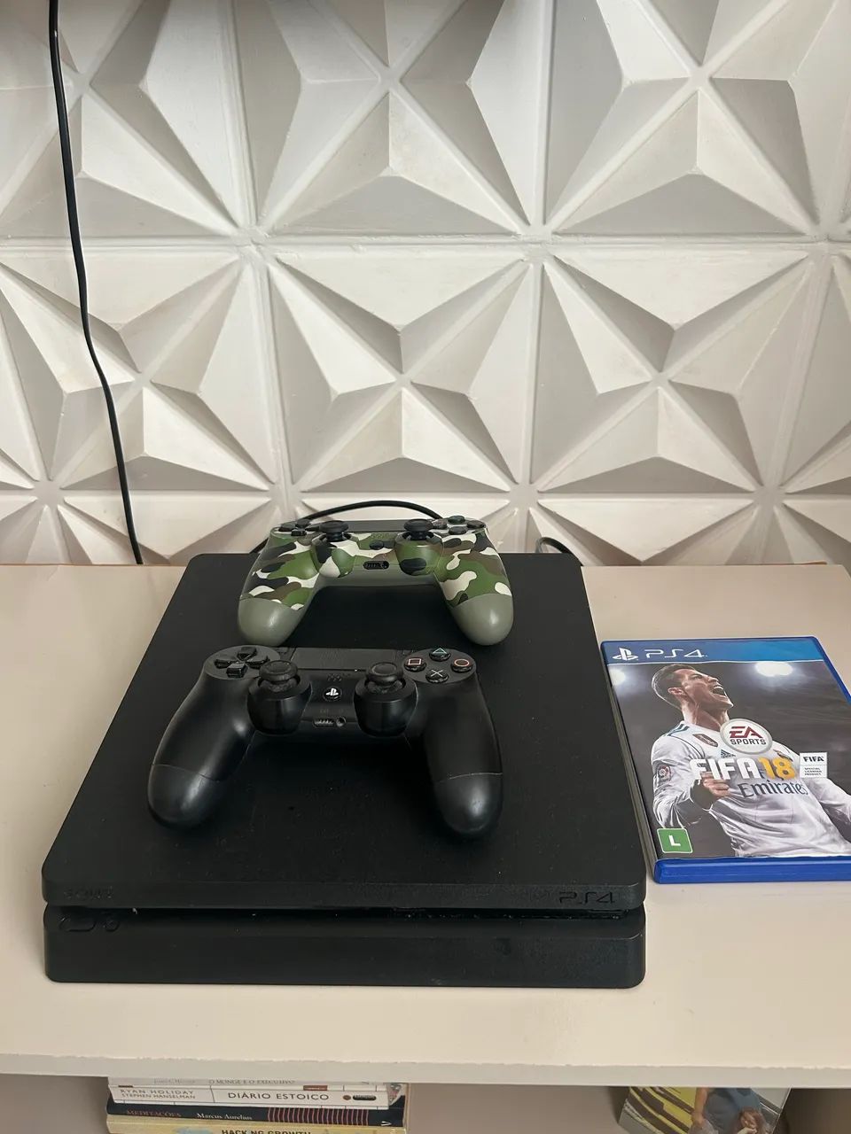 Ps4 slim 1TB extra!!