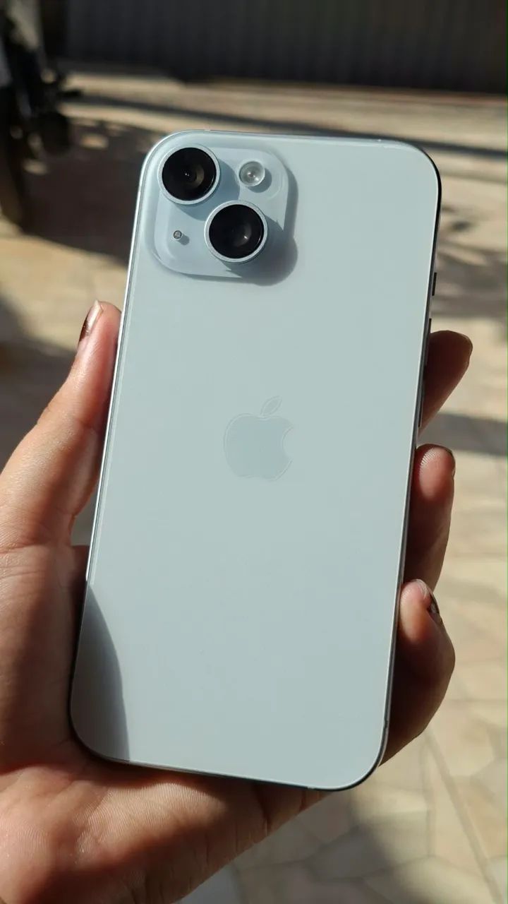 iPhone 15 semi novo 