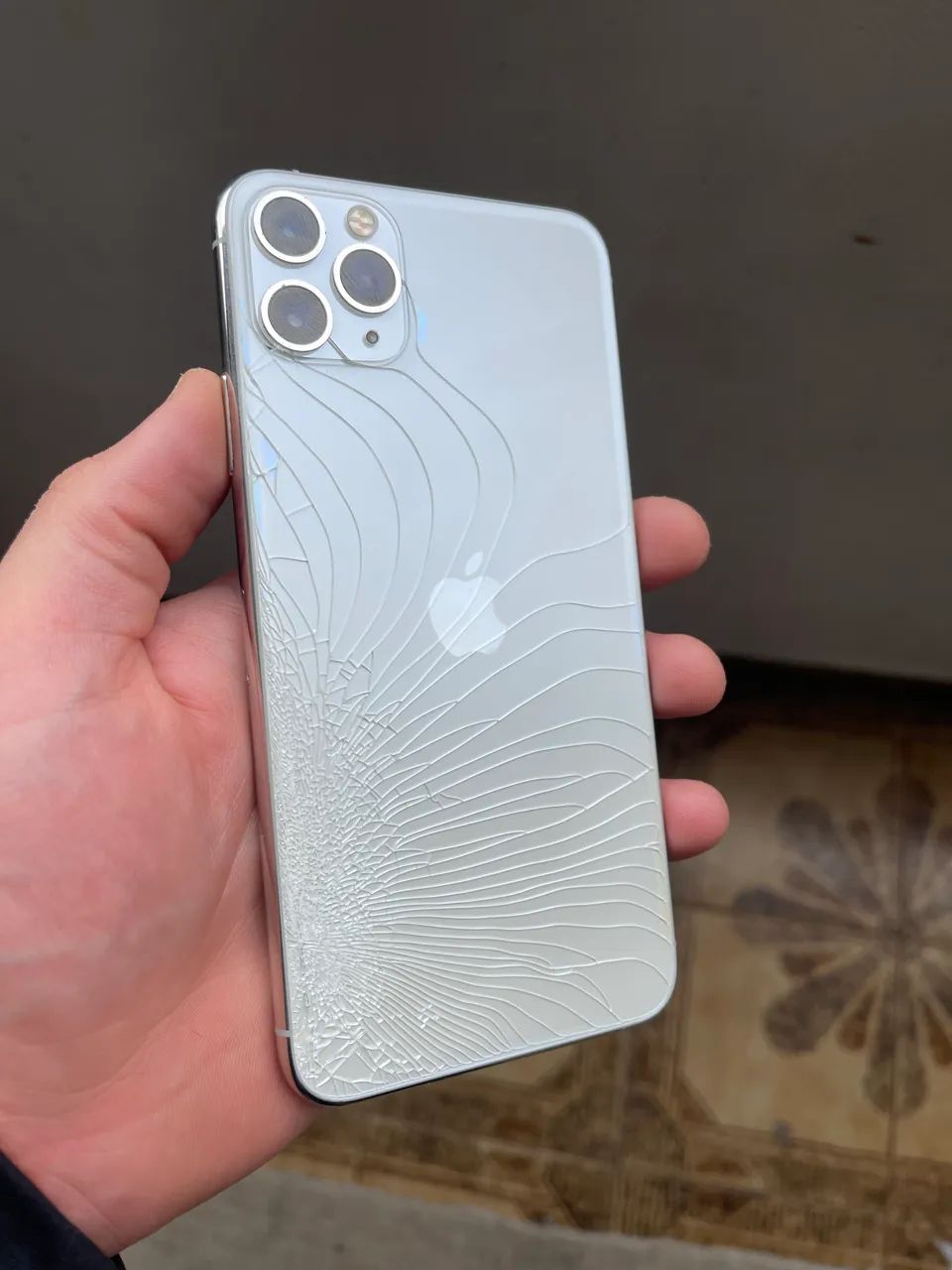IPHONE 11 PRO MAX. - Foto 5