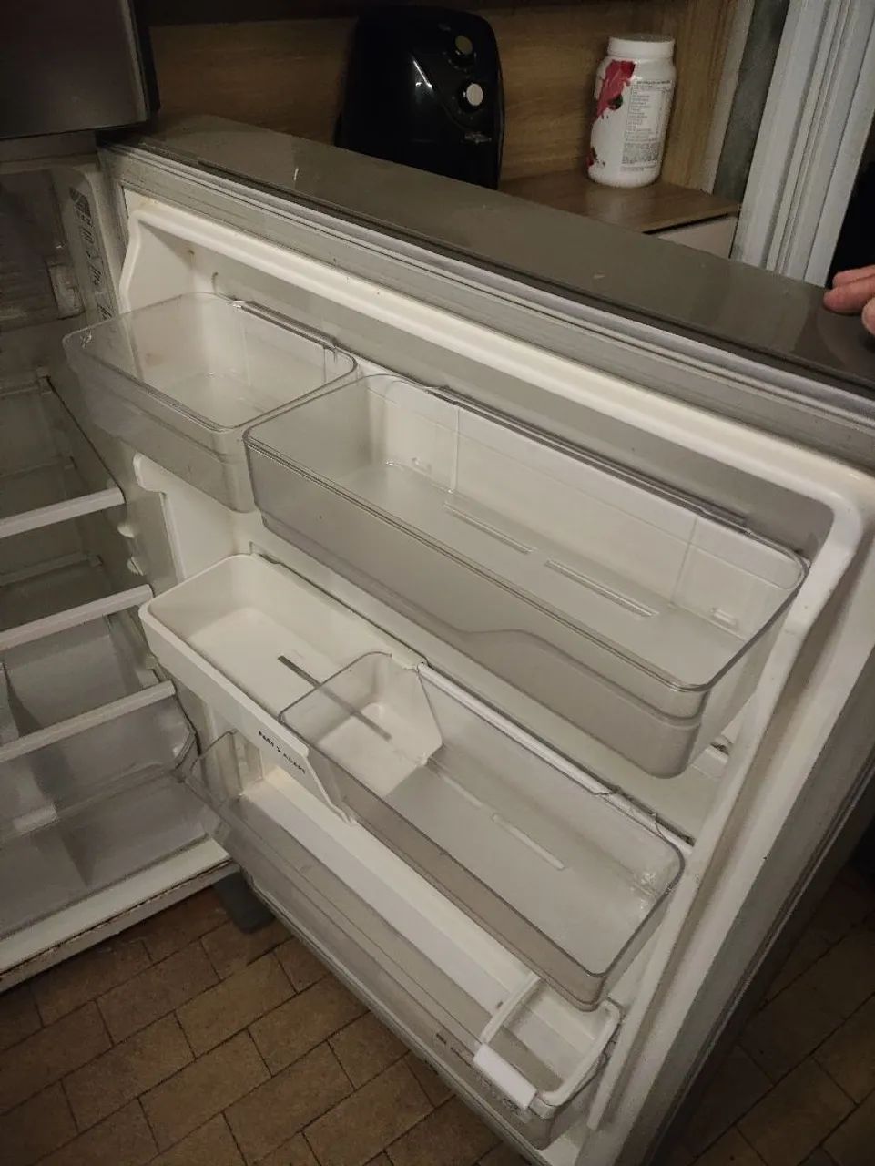 Vendo geladeira Eletrolux 