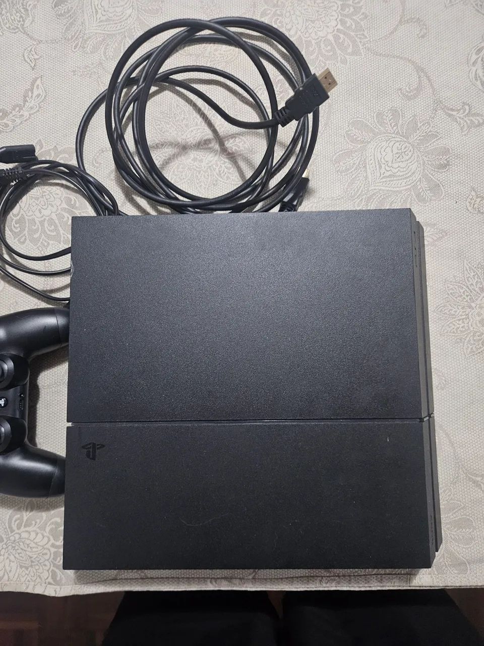 Playstation 4 + 2 controles - Foto 3