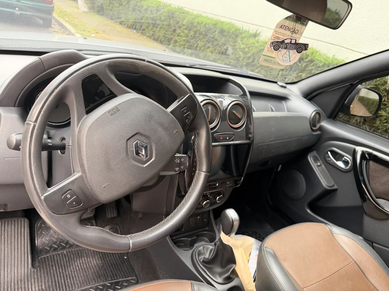 Renault Duster Dynamique 2.0 Hi-flex 16V Aut. 2017 - Foto 2