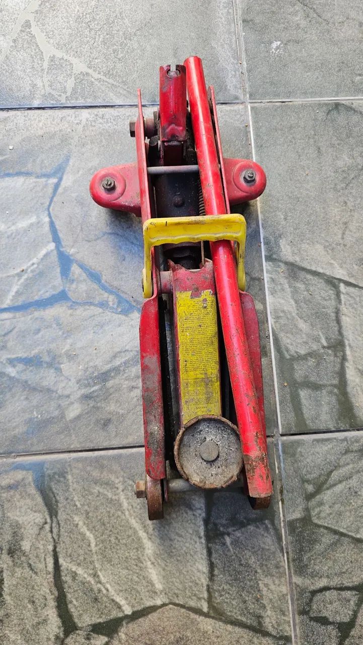 Macaco hidráulico para carro - Foto 3