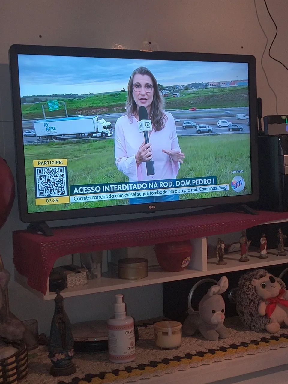 Televisão 32 pol LG semi nova - Foto 3