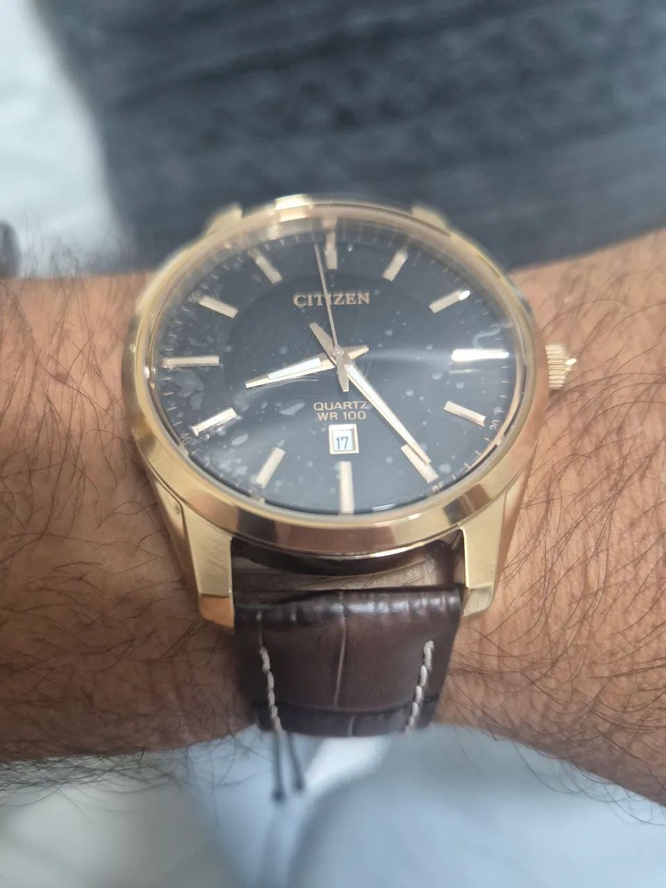 Relógio CITIZEN QUARTZ DOURADO  BI1033-04E  -  NA CAIXA/SEM USO - Foto 2